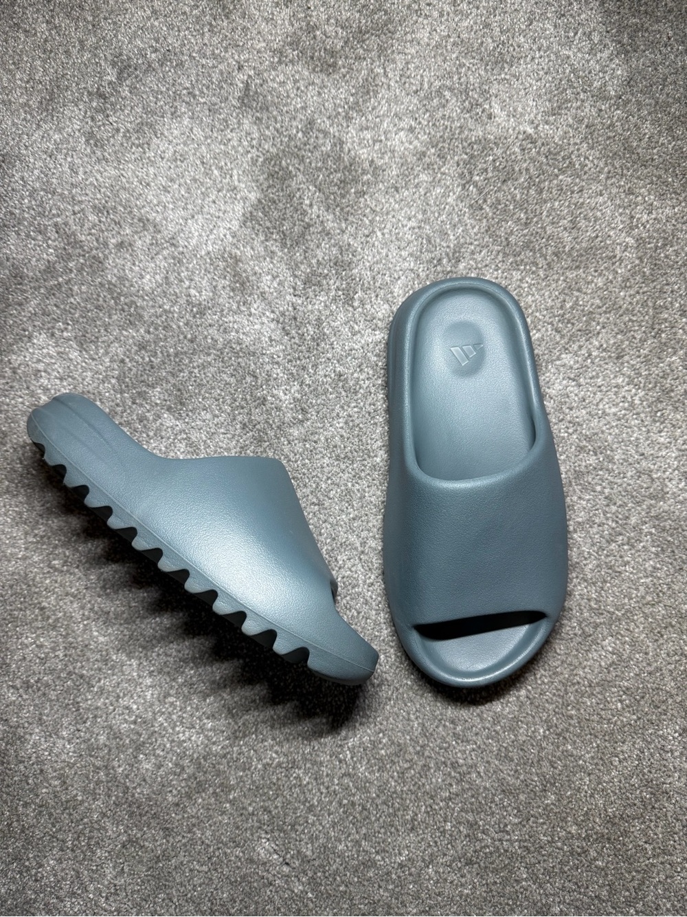 Adidas Yeezy Slide “Slate Marine” 7M/8.5W